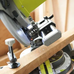 Ryobi Kap-/Geringssave^EMS216L kap-/geringssav 1500W