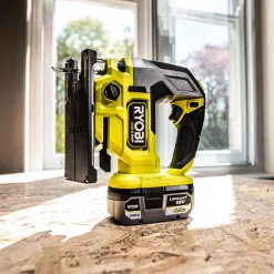 Ryobi Batterier Og Opladere^RB1840X 4.0 Ah 18V ONE+ batteri