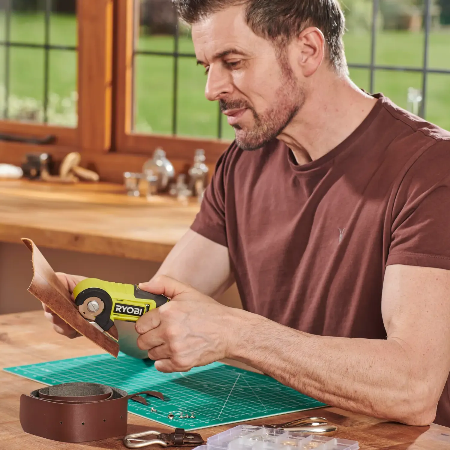 Ryobi Multicuttere^RCT4-120G 4V universalsaks USB Lithium solo