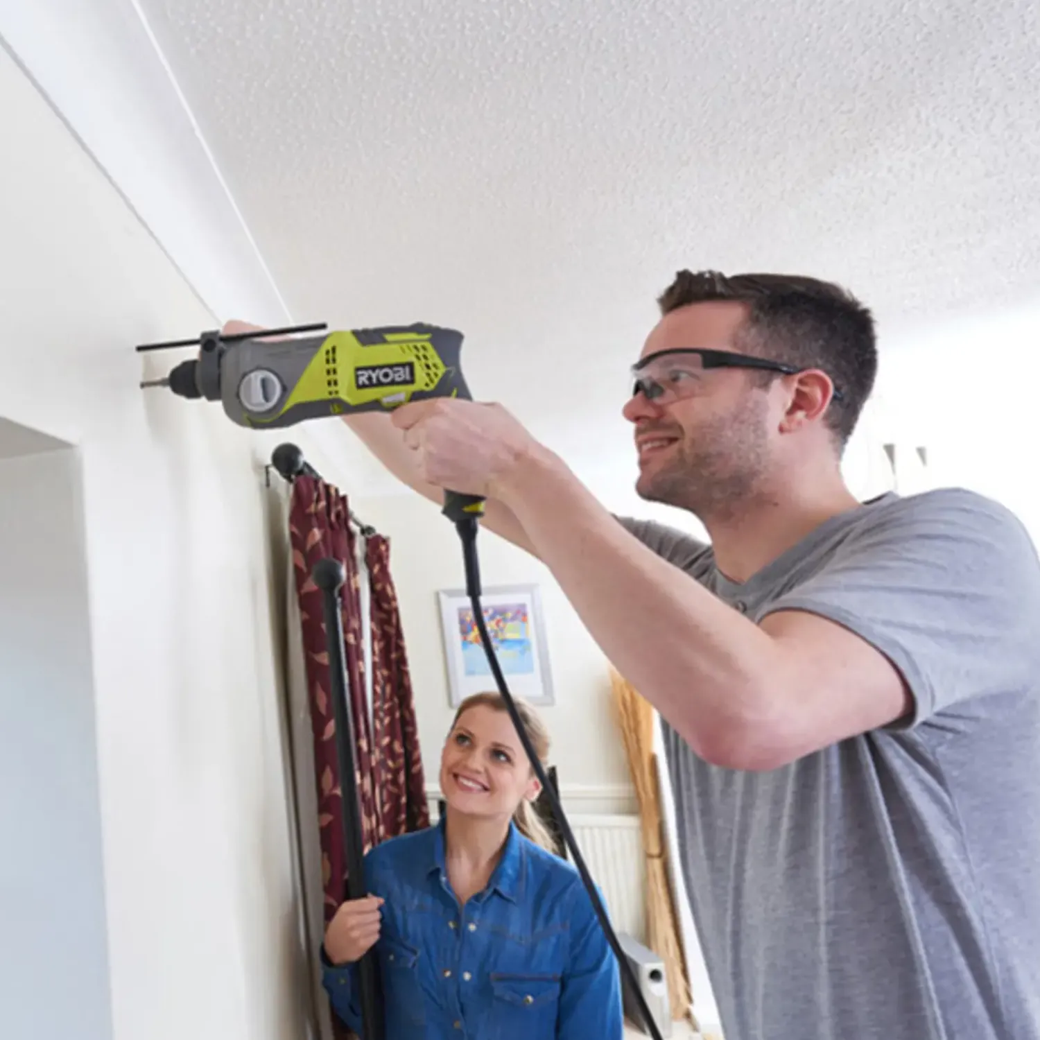 Ryobi Mejselhamre^RSDS680-K SDS+ bore-/mejselhammer 680W