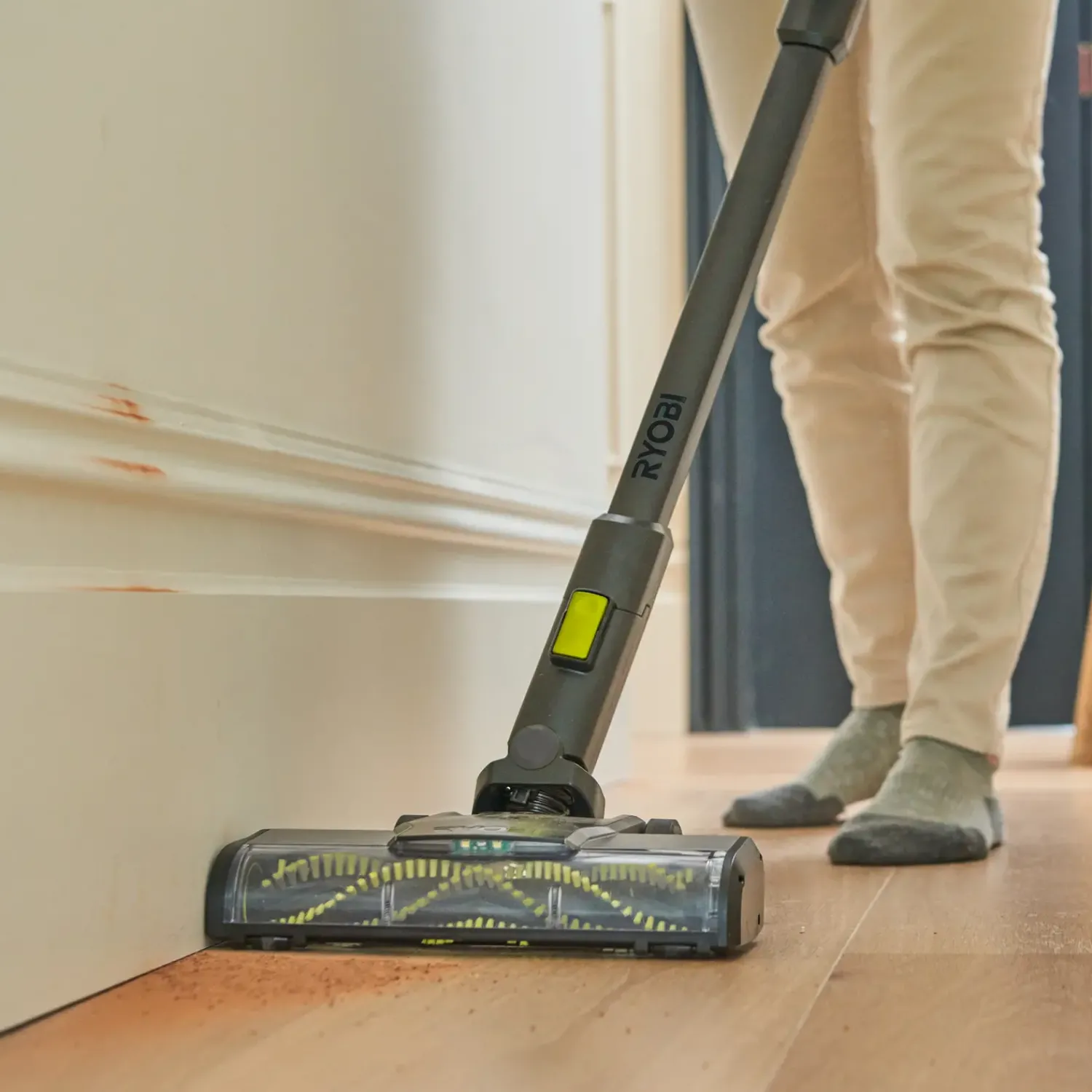 Outlet Ryobi RSVS18BL-0 18V ONE+ støvsuger solo