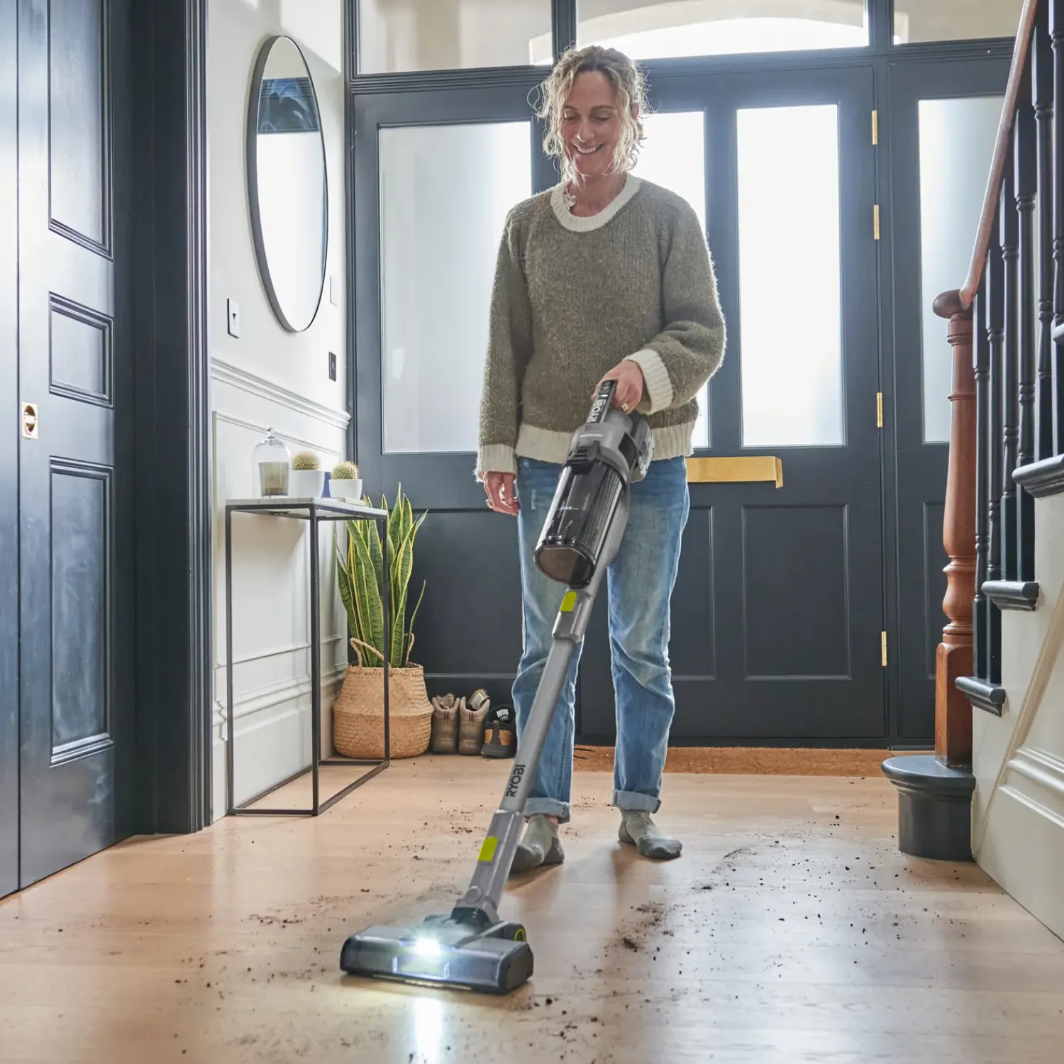 Outlet Ryobi RSVS18BL-0 18V ONE+ støvsuger solo