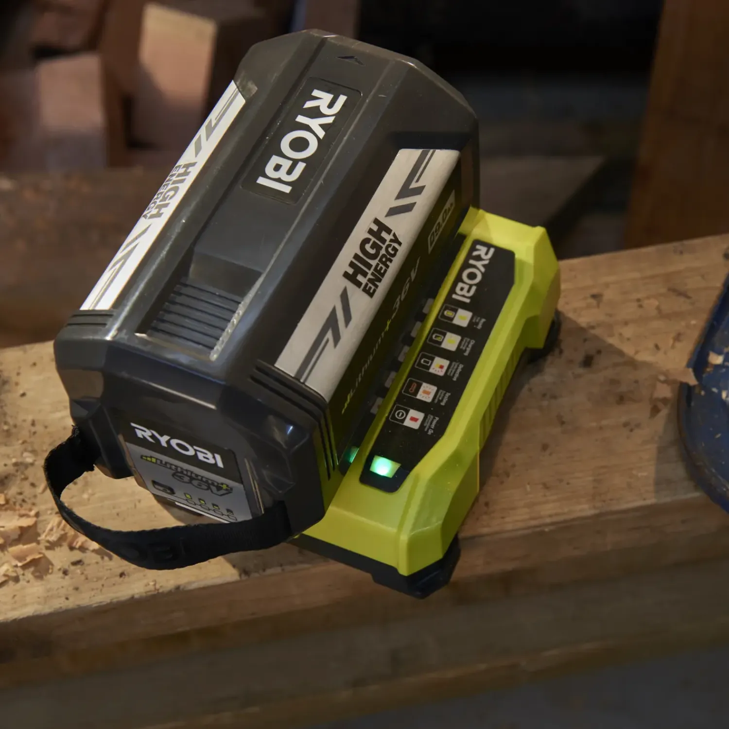 Ryobi Batterier Og Opladere^RY36C60A 36V MAX POWER hurtiglader