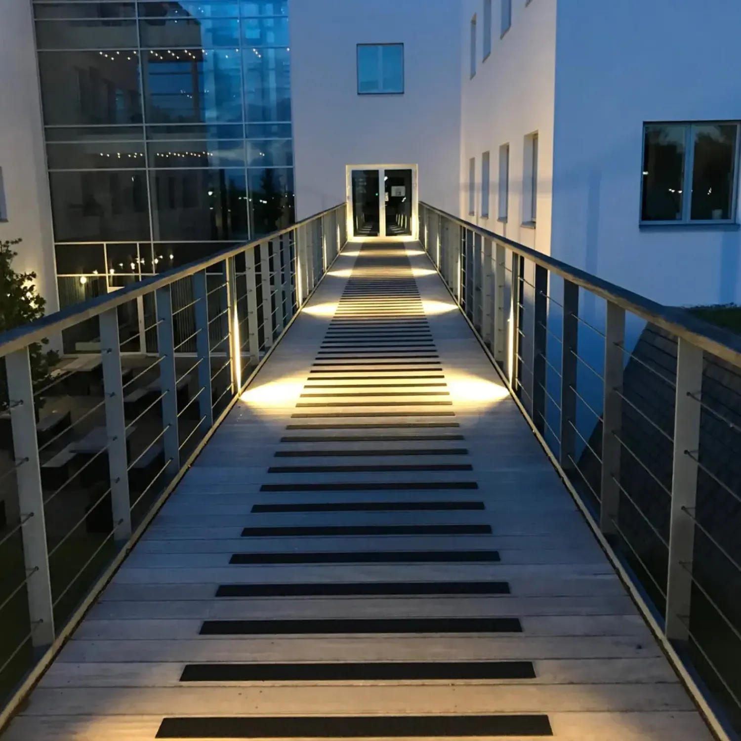 Skridsikker Tape Og Måtter^Skridsikker grp liste 50x1000 mm beige