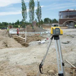 Spectra Måleudstyr^M/HL 760 + RC402N rotationslaser