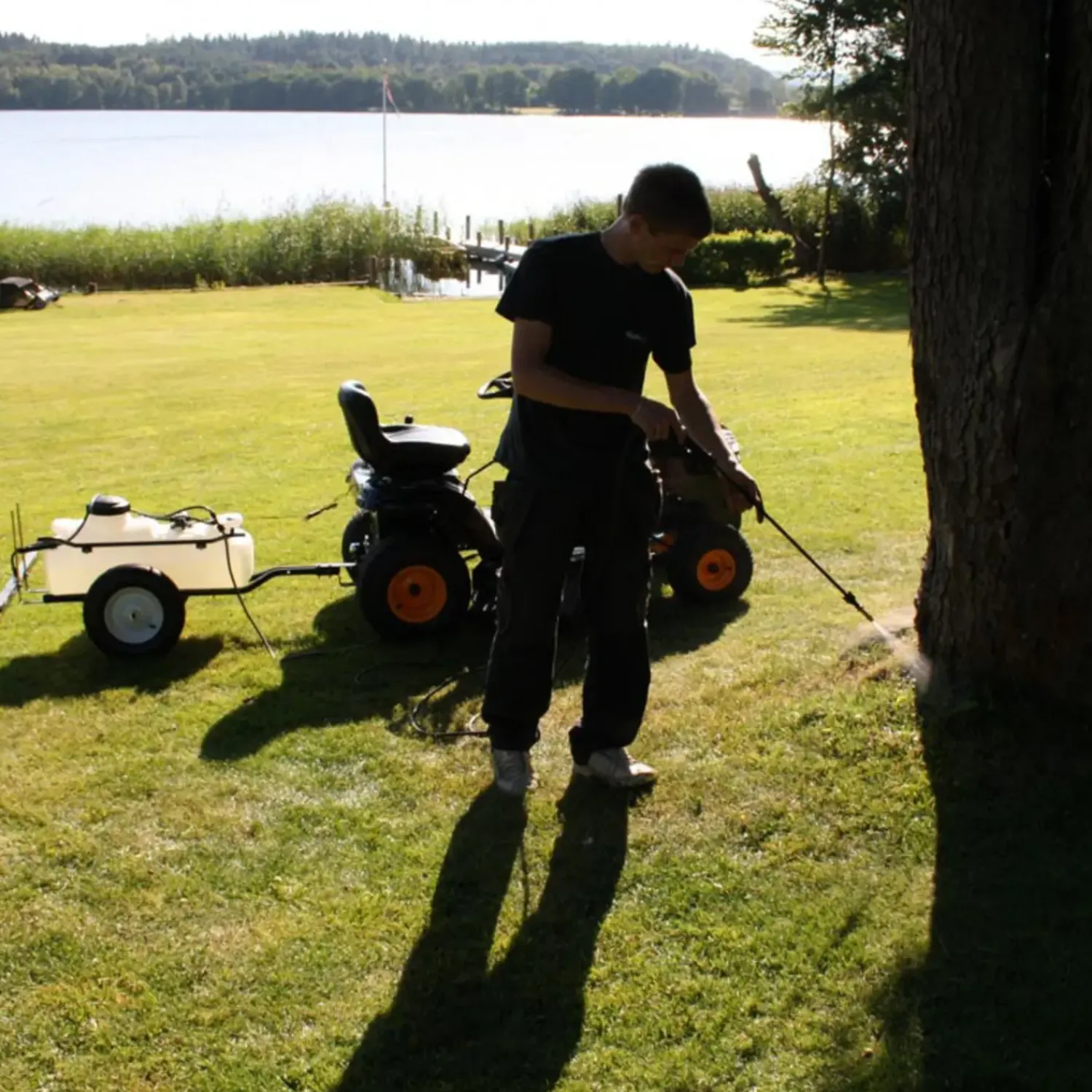 Havetraktorer^Sprøjtevogn 50 liter med spredebom