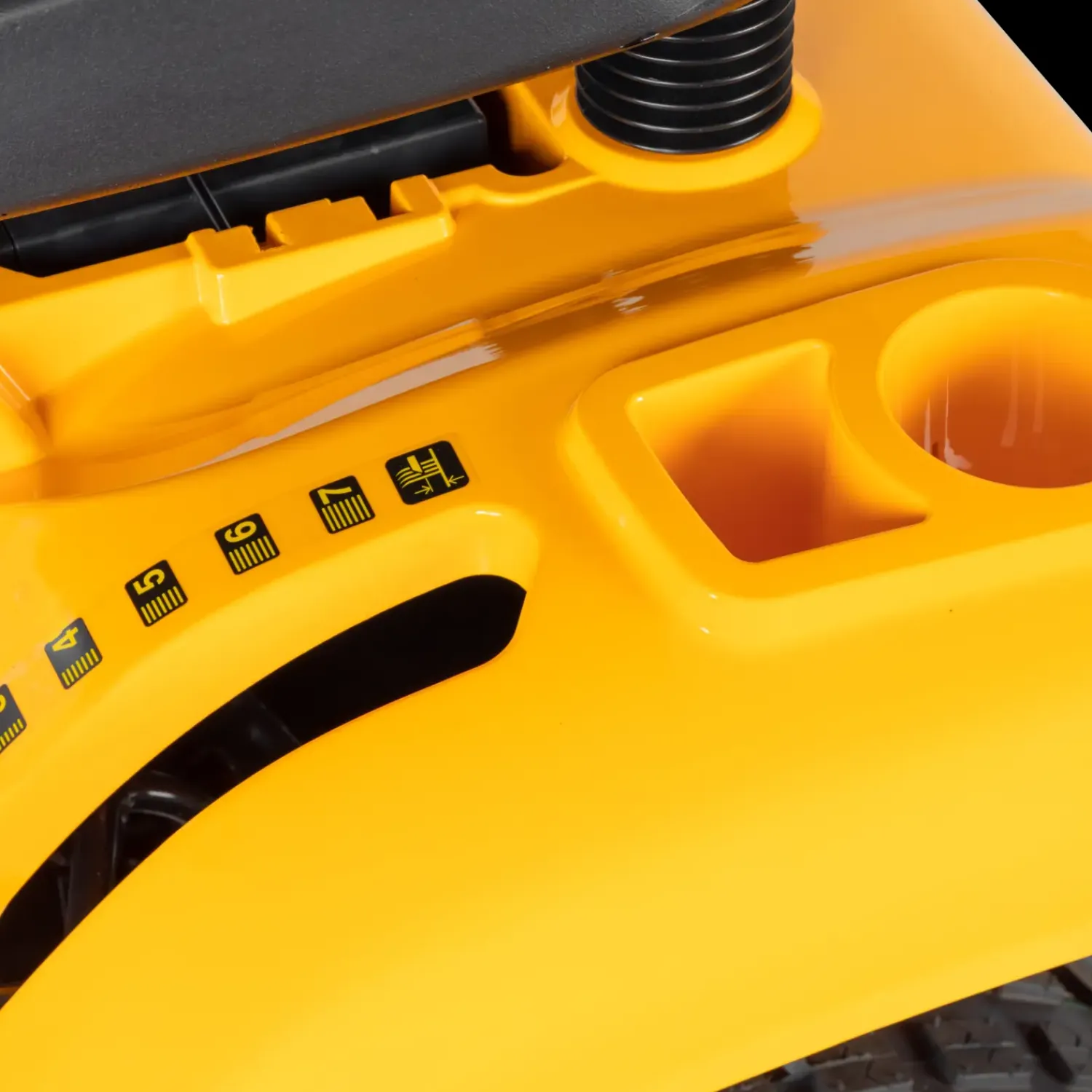 Sale Stiga 398 Tornado havetraktor med hydrostatisk gear