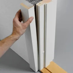 Swedoor Karme^Flex +Karm 92 mm hvid fyr 786x2089 mm m/std.bund i bøg