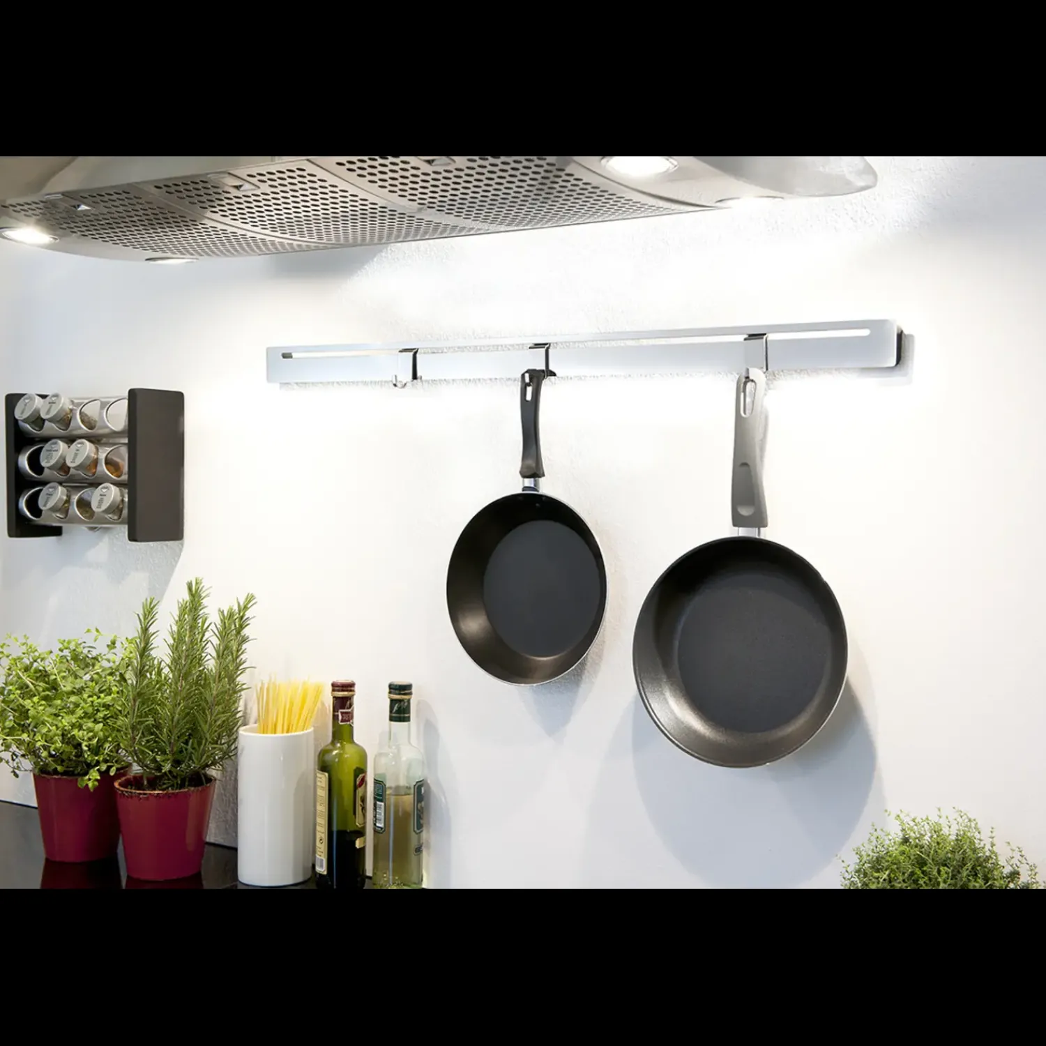 Best Tesa® Powerbond Ultra Strong dobbeltklæbende monteringstape 1,5 m x 19 mm