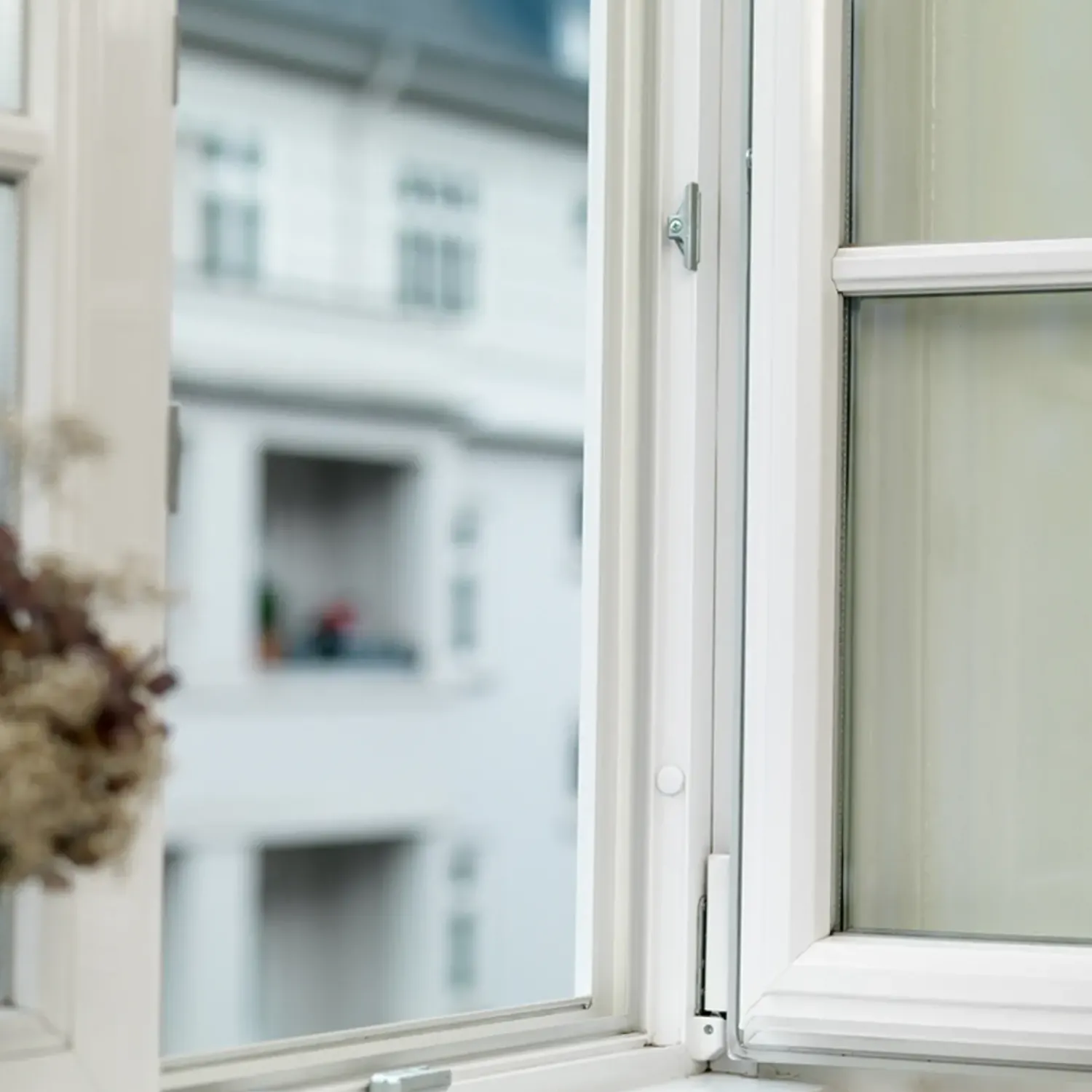 Tesa Tape Og Opmærkning^moll® Premium Flexible silikonetætningsliste hvid 8,5 mm x 6 m