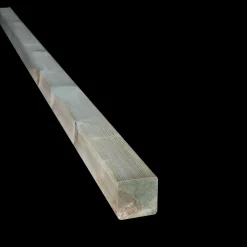 New Tømmer høvlede stolper trykimprægneret 70 x 70 mm x 2,4 m