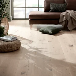 Outlet Wallmann Herregårdsplank parketgulv i eg, børstet invisible matlak 15x260x2200 mm