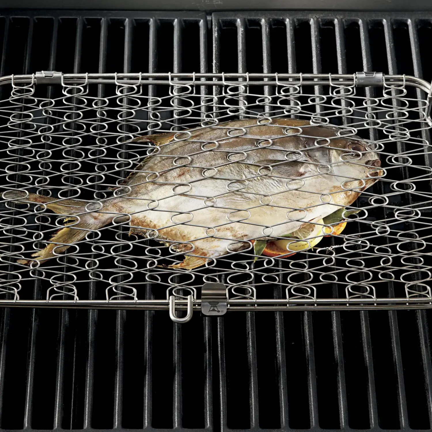 Clearance Weber ® Premium langt grillbetræk Q1000/Q2000-serien (indtil 2024)