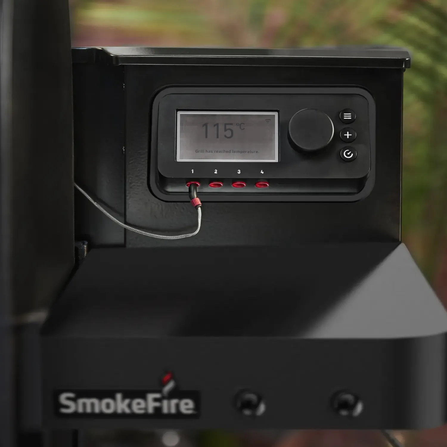 Weber Rygeovne Og Pillegrill^® SmokeFire EPX4 træpillegrill Stealth Edition