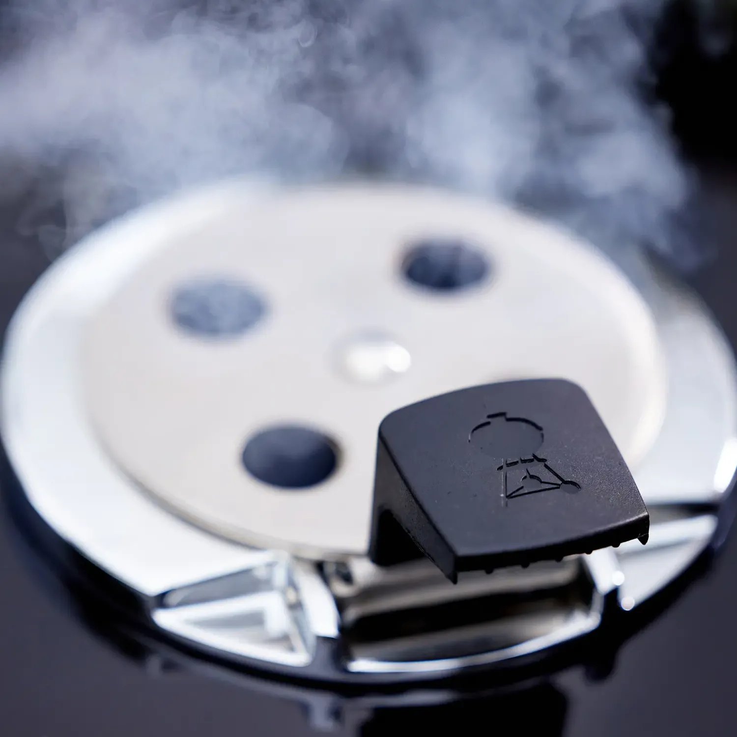 Weber Kulgrill^® Summit Kamado E6 kulgrill